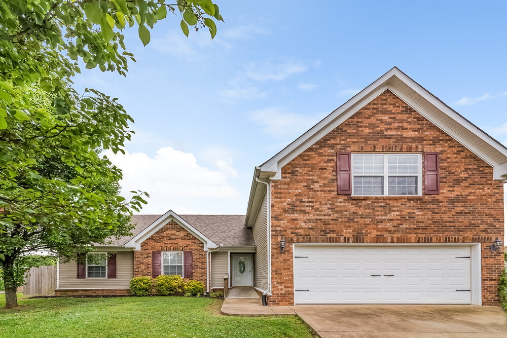 1817 Packard Ct in Spring Hill, TN - Building Photo