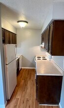 1213 W Mack Ave, Unit Apartment B in Marion, IL - Building Photo - Building Photo