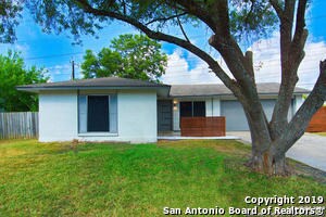 7274 Montgomery Dr in San Antonio, TX - Building Photo