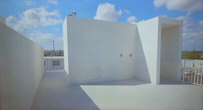 25884 SW 139th Path in Naranja, FL - Foto de edificio - Building Photo