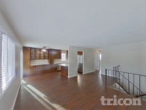 1442 Laurel Ave in St. Paul Park, MN - Foto de edificio - Building Photo