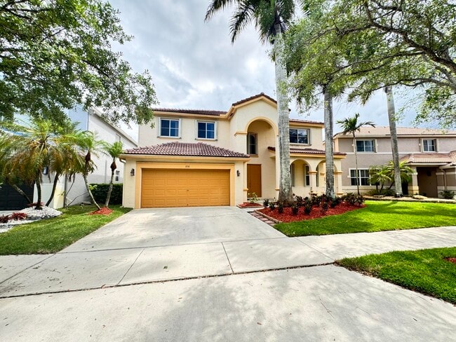 property at 898 Tulip Cir