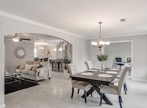 6107 Dumfries Dr in Houston, TX - Building Photo - Building Photo