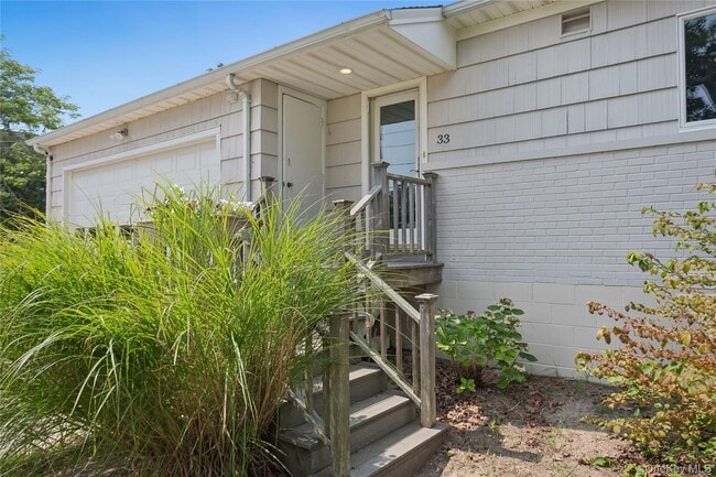 property at 33 Beach Rd