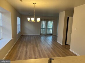 83 W Laurel Ave in Cheltenham, PA - Building Photo - Building Photo