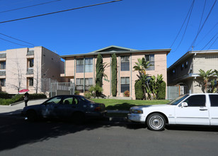 1203 Stanley Ave in Glendale, CA - Building Photo - Building Photo