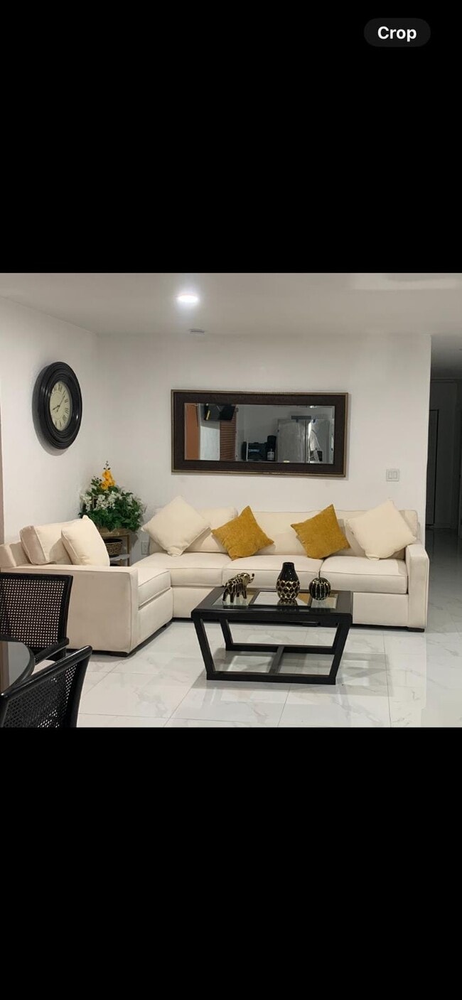 3041 NW 185th Ter in Miami Gardens, FL - Building Photo - Building Photo