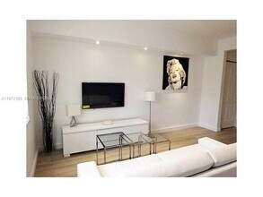 653 Michigan Ave in Miami Beach, FL - Building Photo - Building Photo