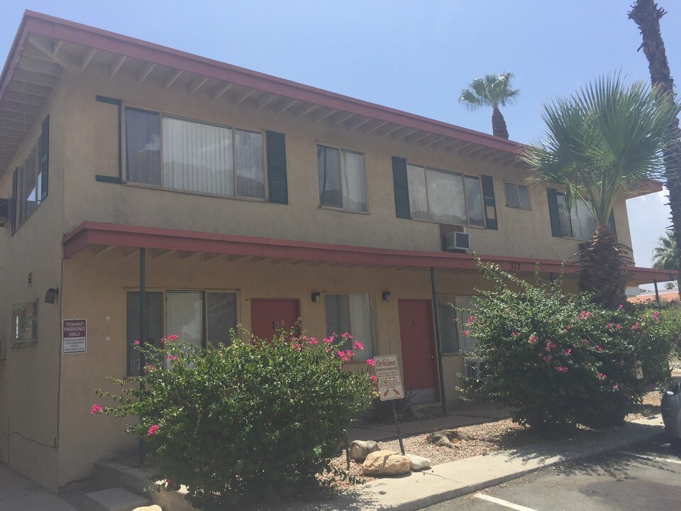 372 S Belardo Rd in Palm Springs, CA - Building Photo