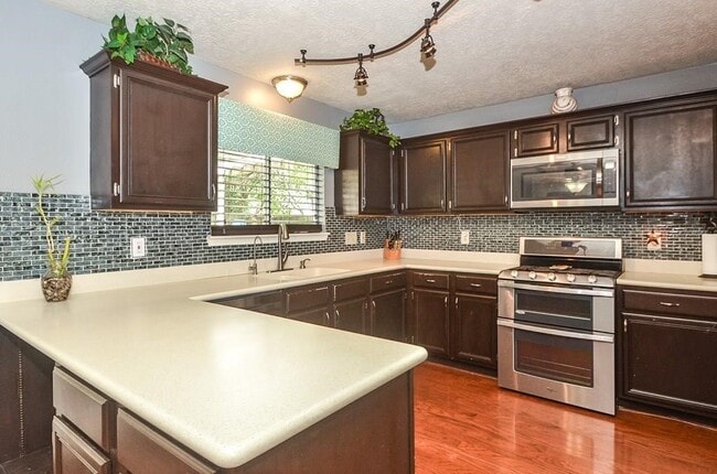 property at 20402 Avery Point Dr