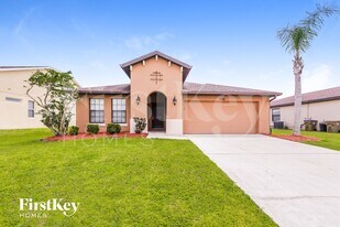 2708 Eagle Cliff Dr in Kissimmee, FL - Building Photo
