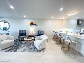 12945 Vanderbilt Dr in Naples, FL - Building Photo - Building Photo