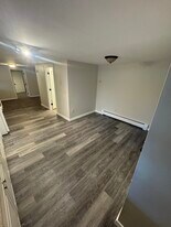 22 Everett Ln, Unit 1 in Eliot, ME - Building Photo