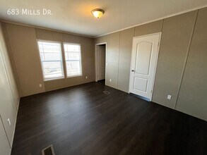 683 W Mills Dr in Towanda, KS - Building Photo - Building Photo