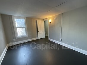 1042 W Market St in West York, PA - Building Photo - Building Photo