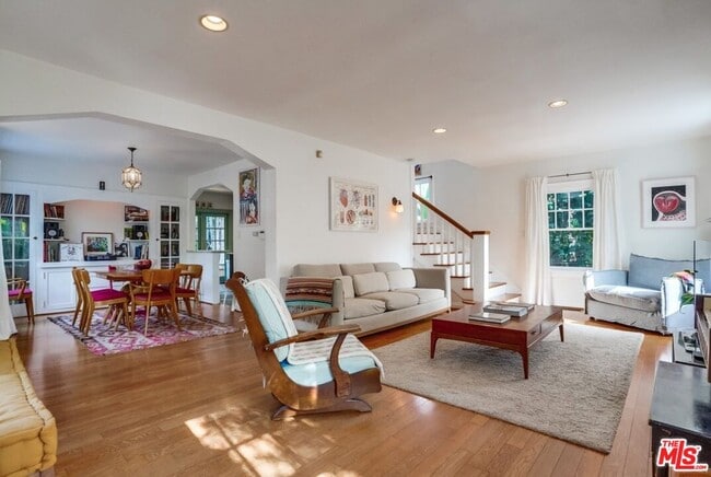 property at 2154 Willetta Ave N