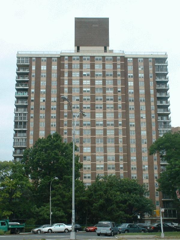 Amalgamated Co-op Towers in Bronx, NY - Foto de edificio - Building Photo