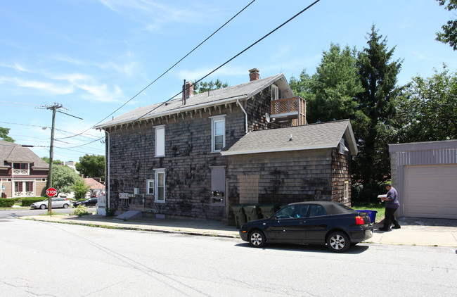 44 Franklin St in New London, CT - Foto de edificio - Building Photo