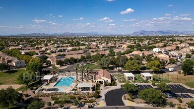 1712 S Martingale Rd in Gilbert, AZ - Building Photo - Building Photo