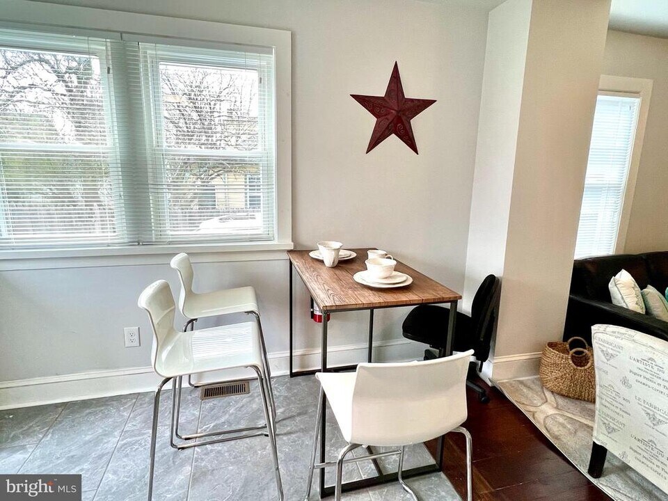 12 Birch Ave in Princeton, NJ - Building Photo