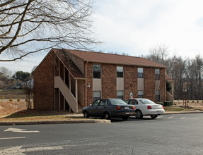 Century Square Apartments in Kernersville, NC - Building Photo - Building Photo