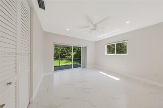 8825 SW 151st St in Palmetto Bay, FL - Building Photo - Building Photo