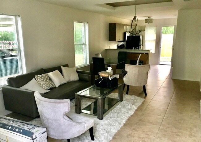 2901 Linda Vista St, Unit A