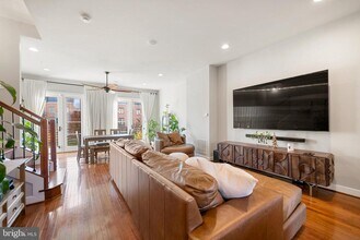 710 E Howell Ave in Alexandria, VA - Building Photo - Building Photo