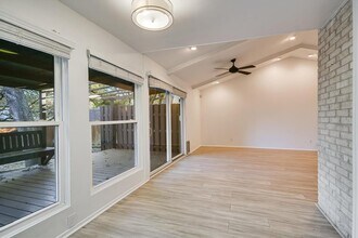 8101 Ceberry Dr in Austin, TX - Building Photo - Building Photo