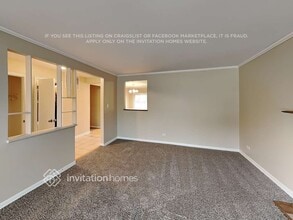 371 Walnut Ln in Elk Grove Village, IL - Building Photo - Building Photo