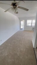 78 Kingswood B in West Palm Beach, FL - Building Photo - Building Photo