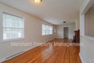 120 Grove Rd in Greenville, SC - Building Photo - Building Photo