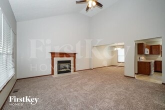1547 S Hunters Dr in Newark, OH - Building Photo - Building Photo
