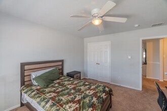 914 Parsonfield Ct in Spring, TX - Foto de edificio - Building Photo