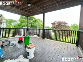 42 Bigelow St, Unit 1 in Boston, MA - Foto de edificio - Building Photo