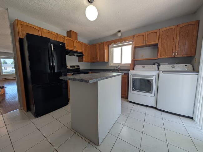 property at 9530 Northview St