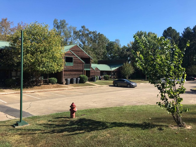 Timberland Apartments in Mountain Pine, AR - Foto de edificio - Building Photo