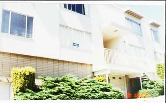 65 Crestline Dr in San Francisco, CA - Building Photo
