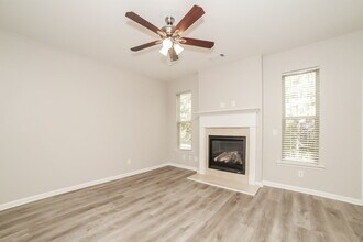 9351 Opal Dr in Douglasville, GA - Building Photo - Building Photo