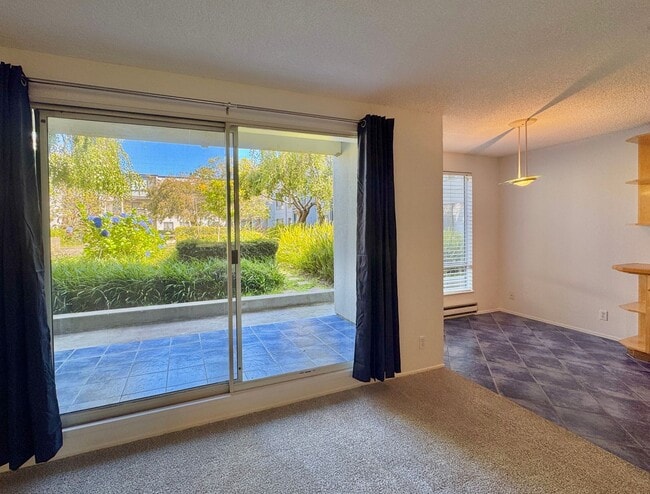 property at 3 Commodore Dr