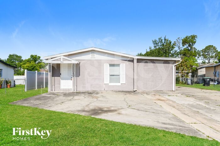 7706 Aviano Ave in Orlando, FL - Building Photo