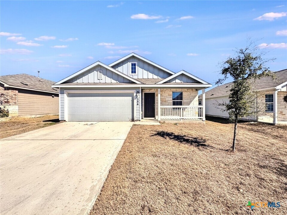 506 Blue Stem Rd in New Braunfels, TX - Building Photo