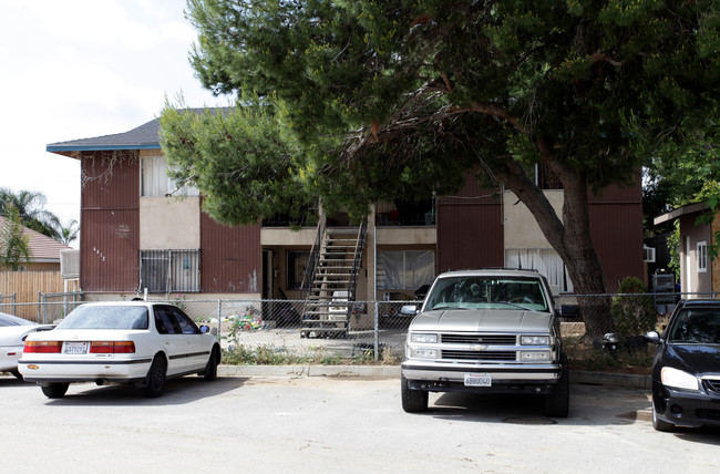 6412 Stobbs Way in Jurupa Valley, CA - Foto de edificio - Building Photo