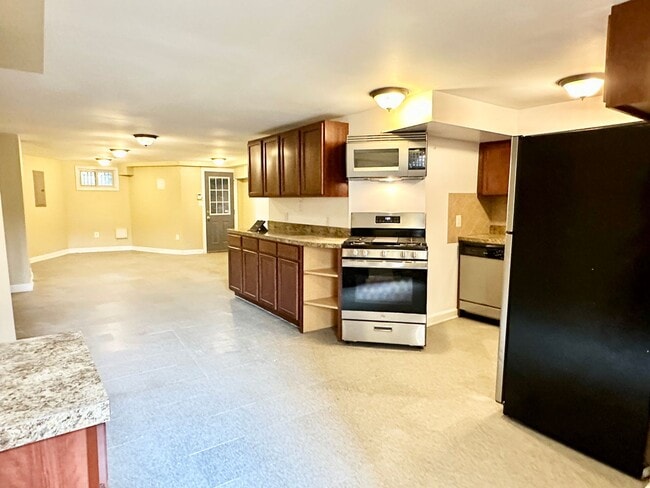property at 1754 Euclid St NW