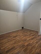 1662 Saint Agnes Ave, Unit 1ST FLOOR in Utica, NY - Building Photo - Building Photo