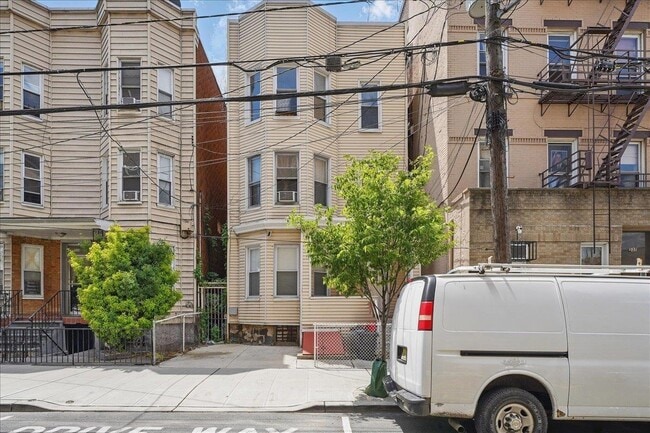 property at 335 47th St