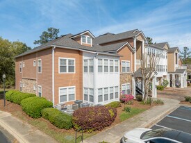 Barrington Park Condominiums in Tallahassee, FL - Building Photo