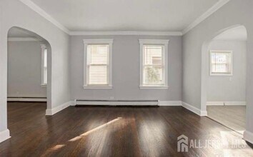 115 S 4th Ave in Highland Park, NJ - Building Photo - Building Photo