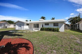301 NE 24th St in Boca Raton, FL - Building Photo - Building Photo