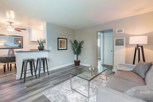 Mattox Apartments in Hayward, CA - Building Photo